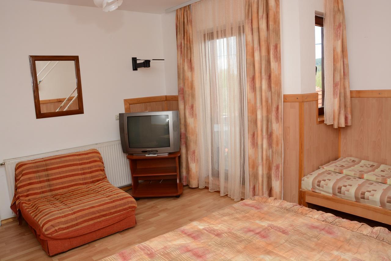 Mm Narcis Bed & Breakfast วลาสินาริด ภายนอก รูปภาพ